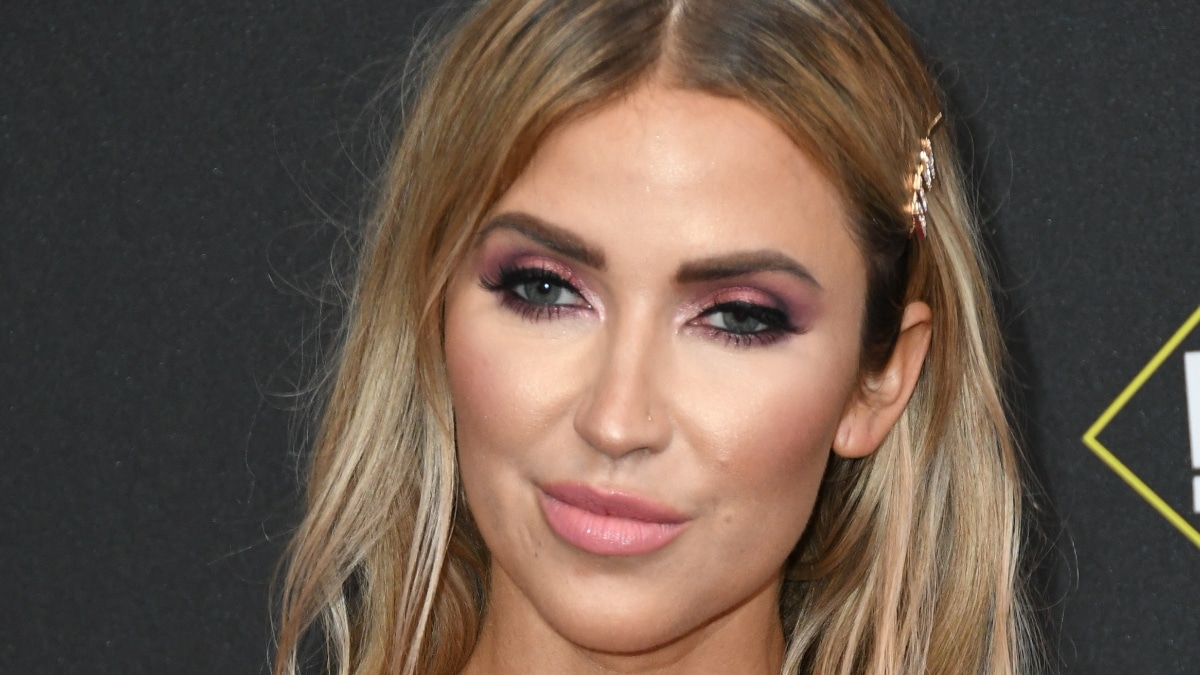 Kaitlyn Bristowe at the People's Choice Awards held at Barker Hangar