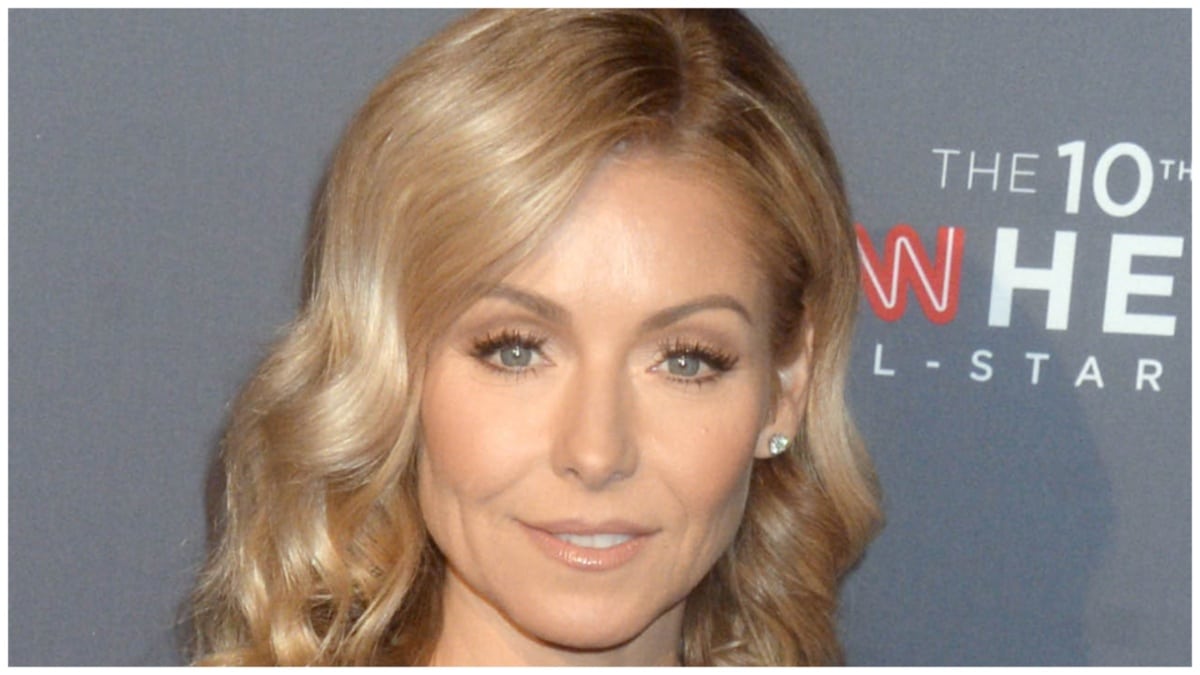 Kelly Ripa on the red carpet