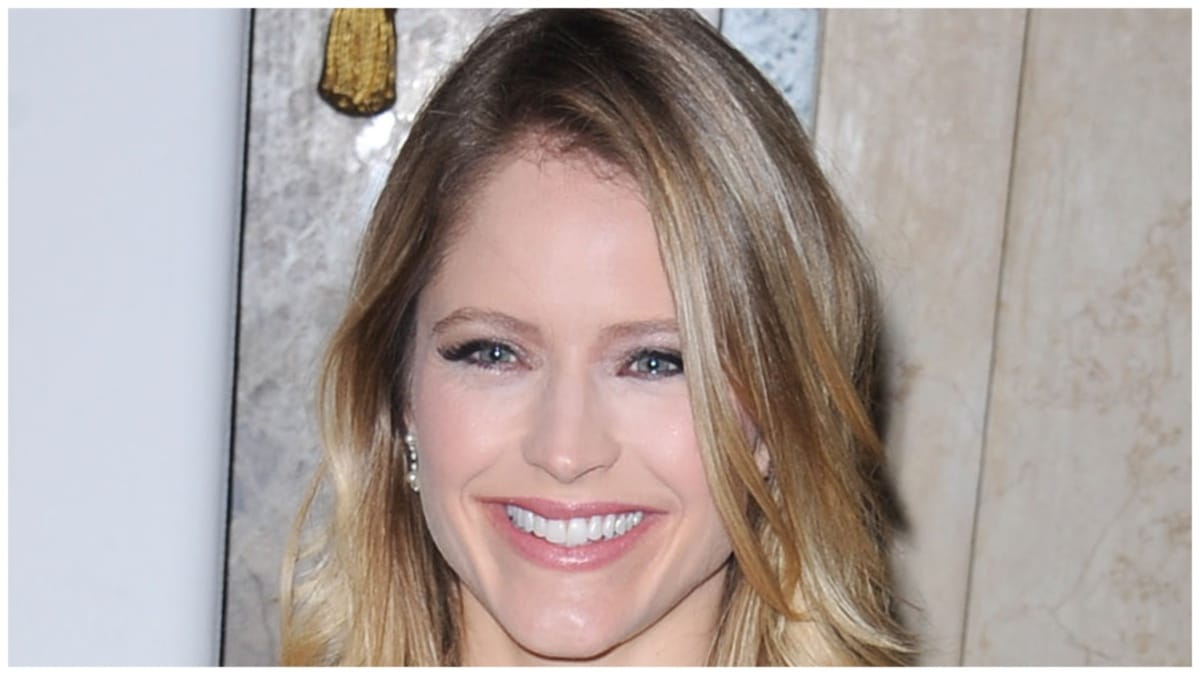 Sara Haines at a random event.