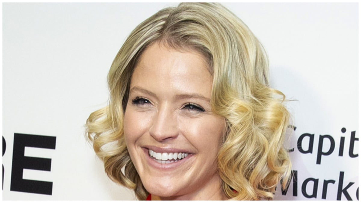 Sara Haines at a random event.