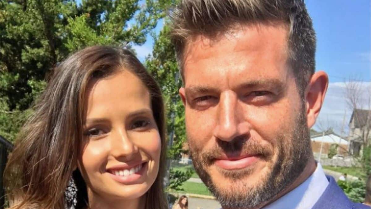 Bachelor Nation host Jesse Palmer and his wife Emely Palmer Instagram selfie