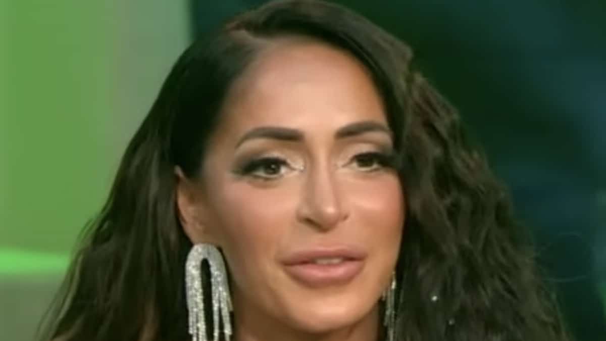jersey shore star angelina pivarnick during family vacation season 6 reunion