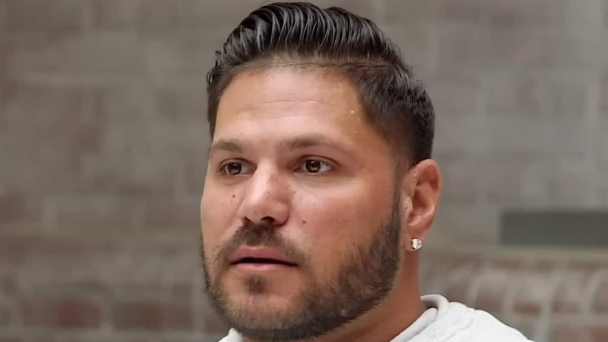 jersey shore star ronnie ortiz magro in family vacation spinoff scene