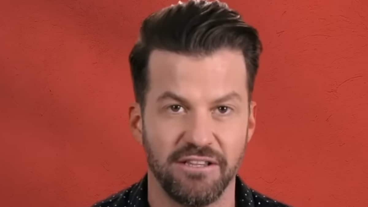the challenge star johnny bananas face shot during usa 2 spinoff on cbs
