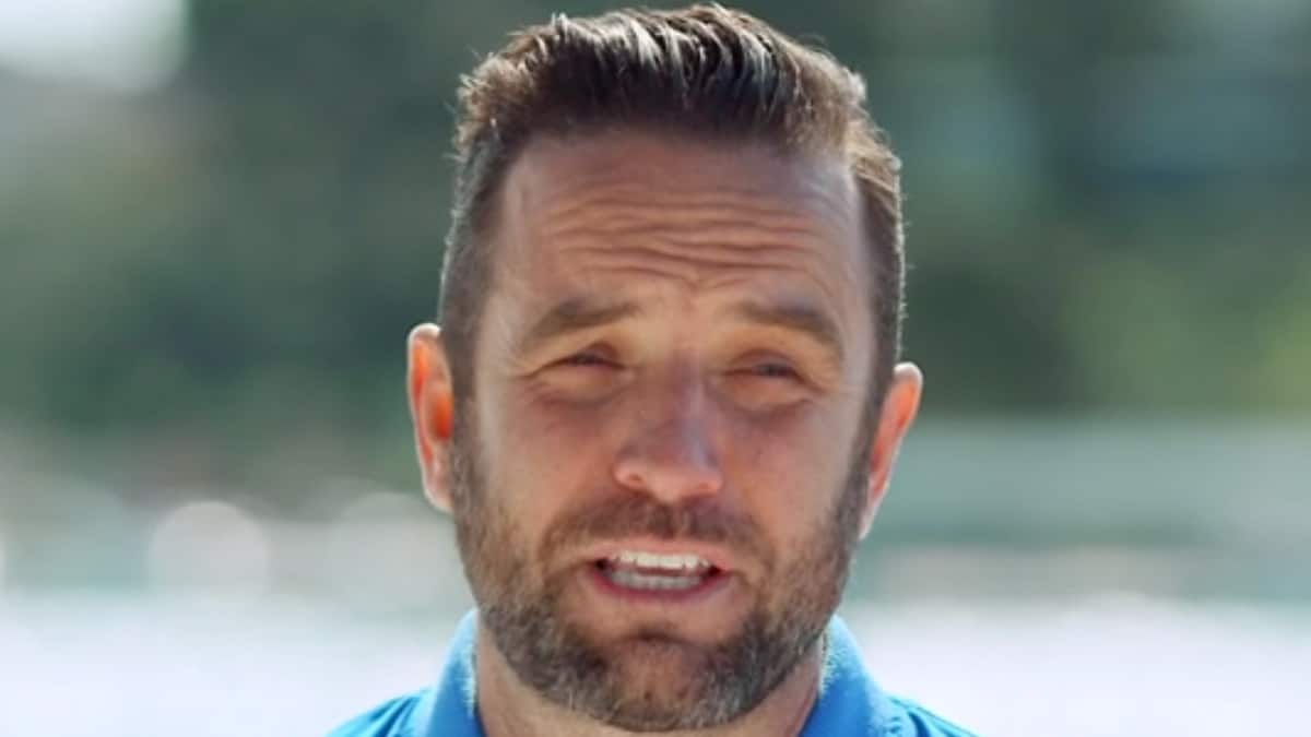 the challenge host tj lavin face shot from usa 2 spinoff on cbs
