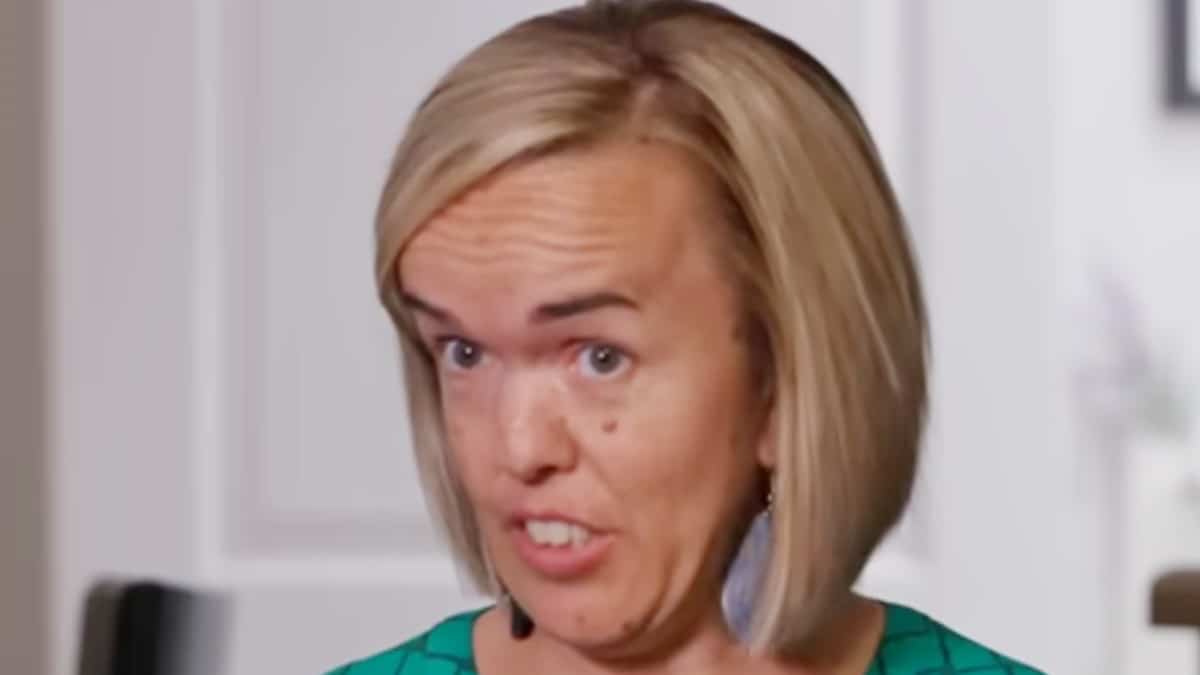 Amber Johnston on 7 Little Johnstons