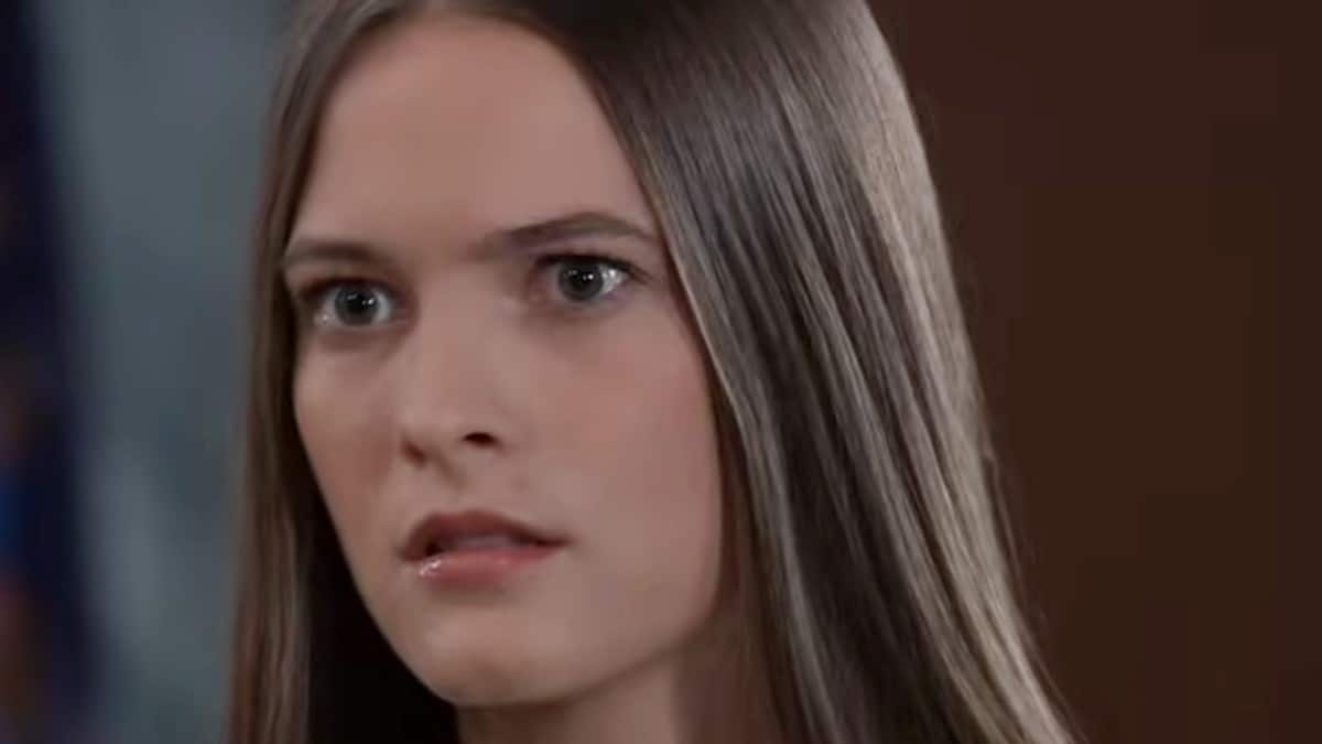 Avery Pohl as Esme on General Hospital