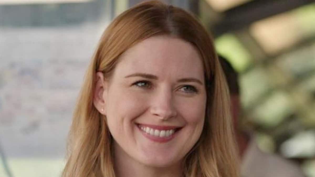 Alexandra Breckenridge on Virgin River.