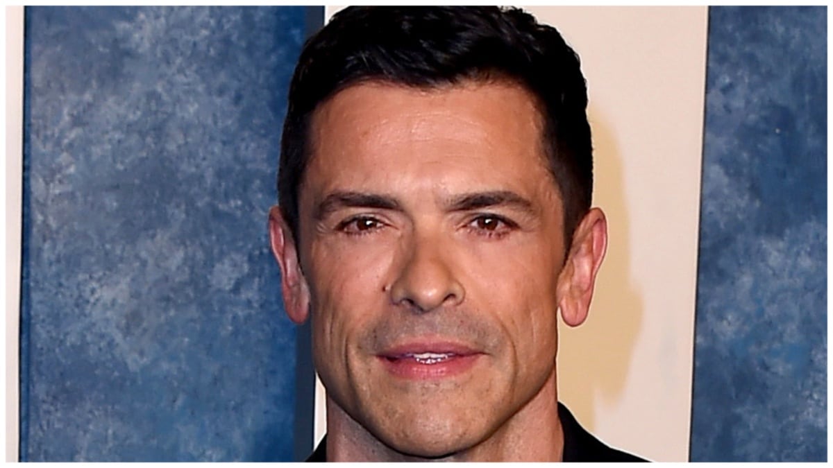 Mark Consuelos on the red carpet