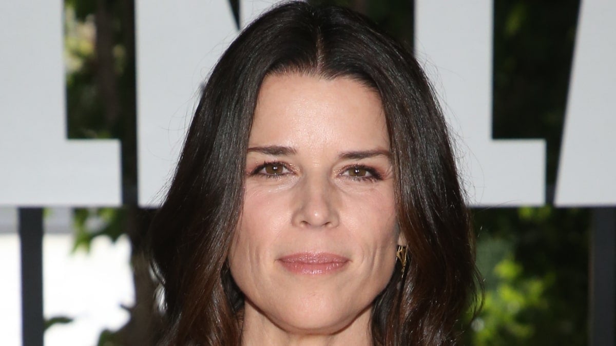 Neve Campbell poses at The Lincoln Lawyer event.