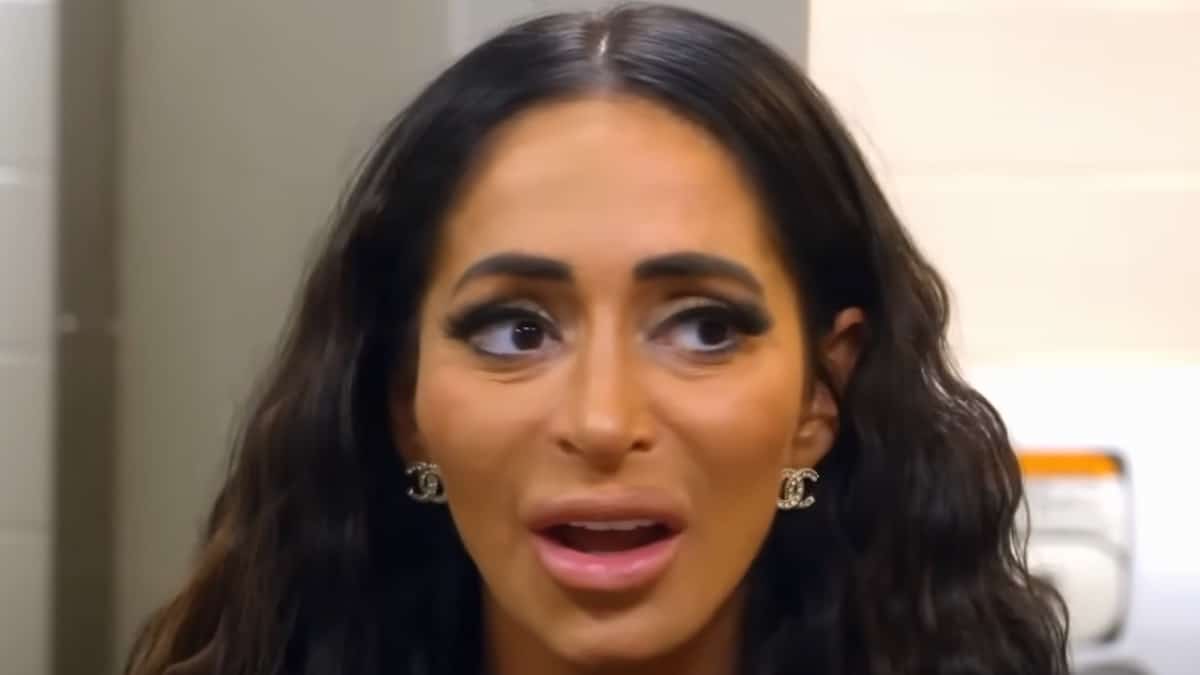 jersey shore family vacation star angelina pivarnick face shot from mtv