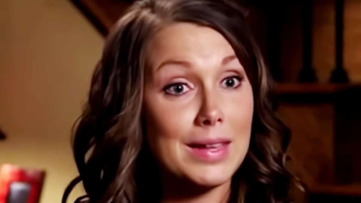 Anna Duggar in a Counting On confessional