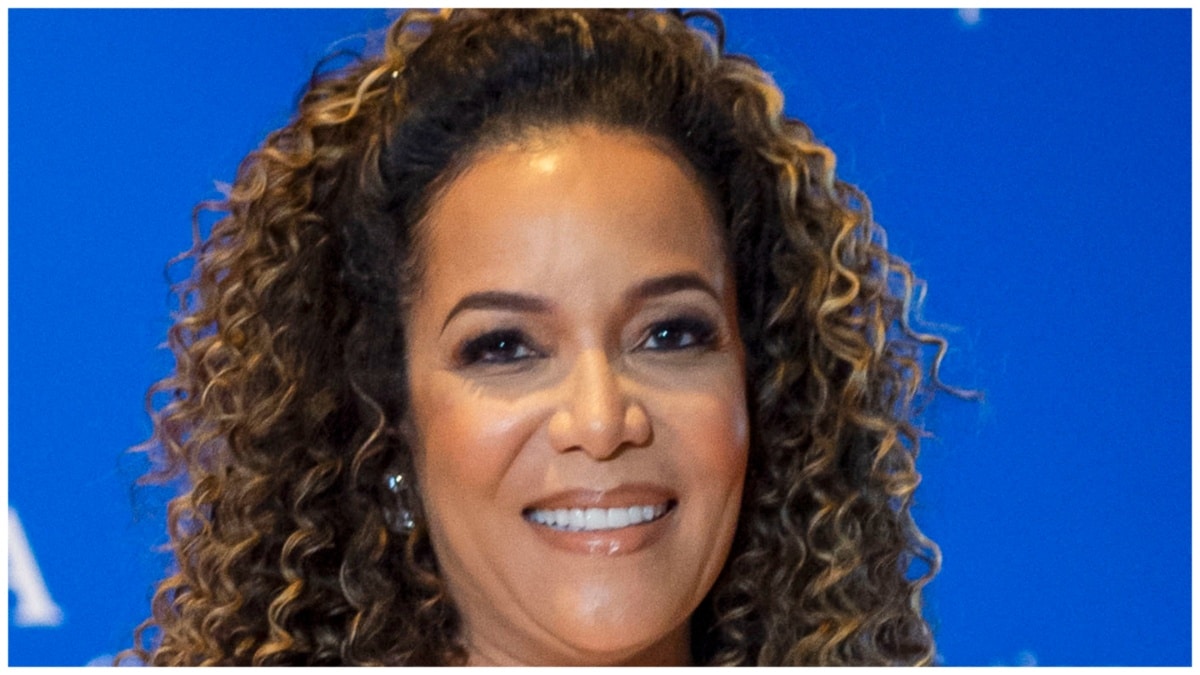 Sunny Hostin at a random event.