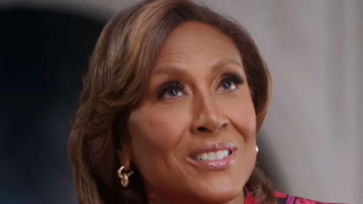 robin roberts face shot from turning the tables on disney+