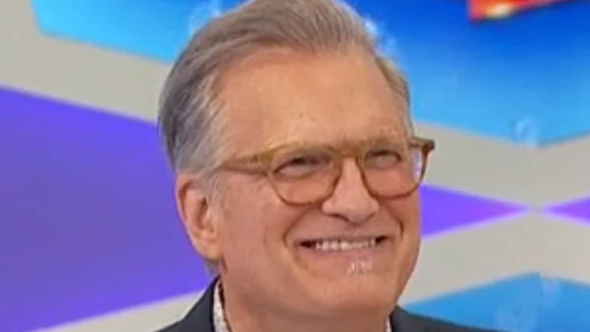 the price is right host drew carey face shot from cbs