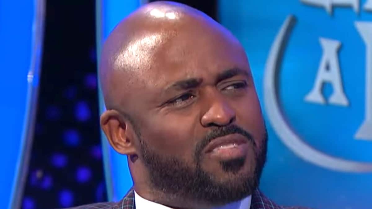 wayne brady face shot from lets make a deal show
