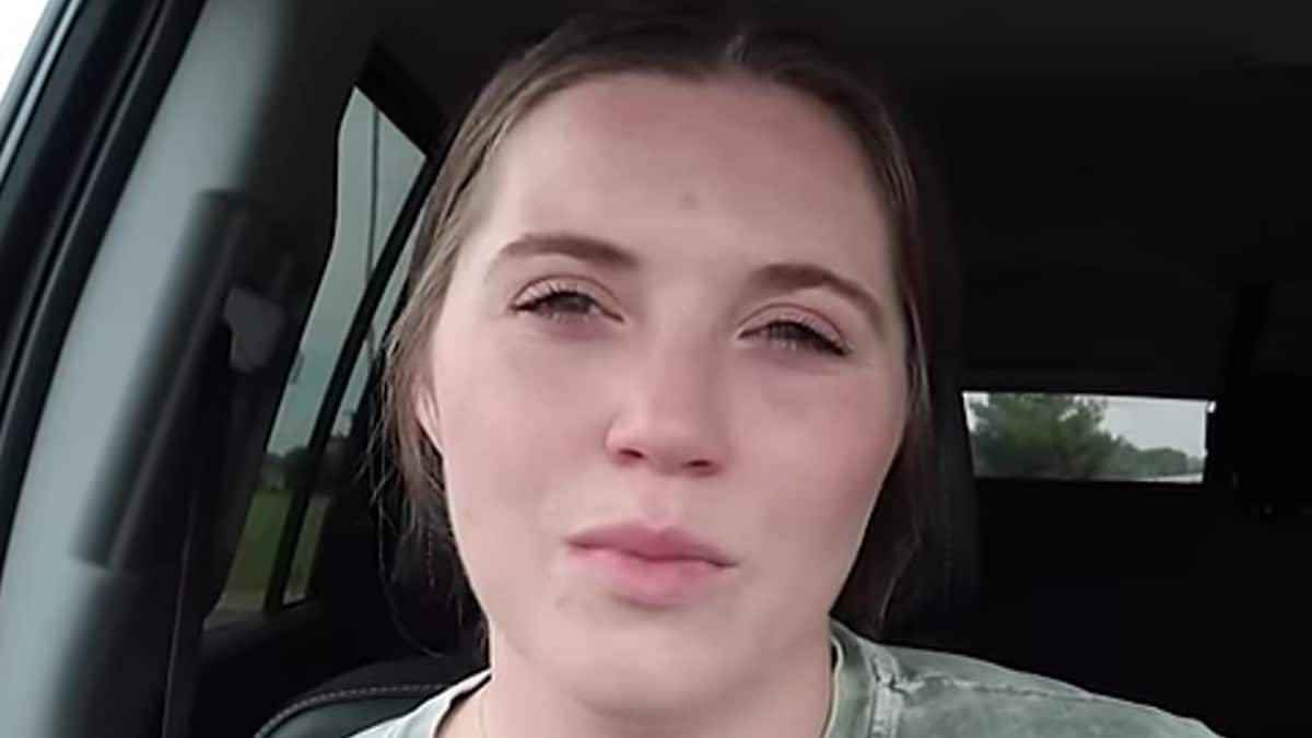 Joy-Anna Duggar up close