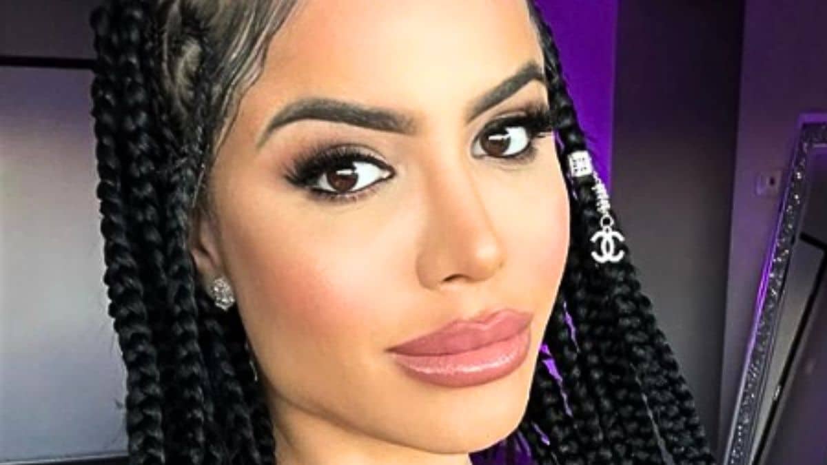 larissa lima IG selfie december 2023
