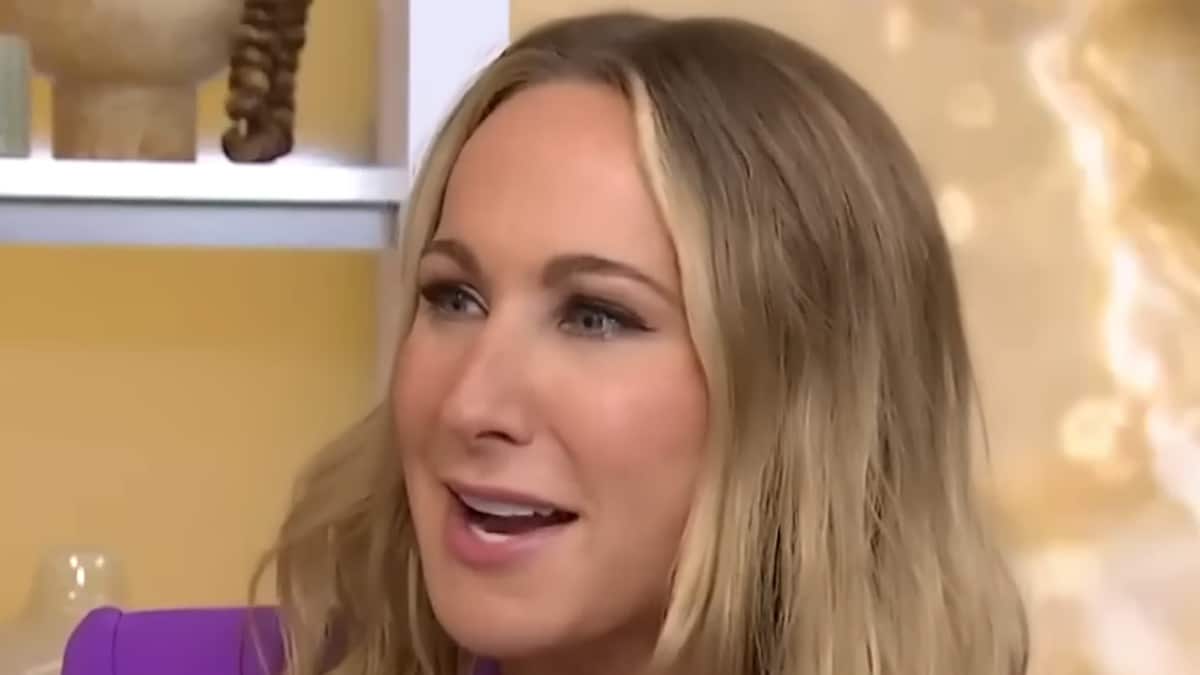 comedian nikki glaser face shot from nbc today with hoda and jenna