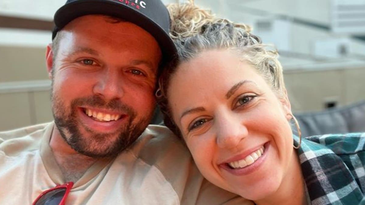 John David Duggar and Abbie Grace Burnett selfie