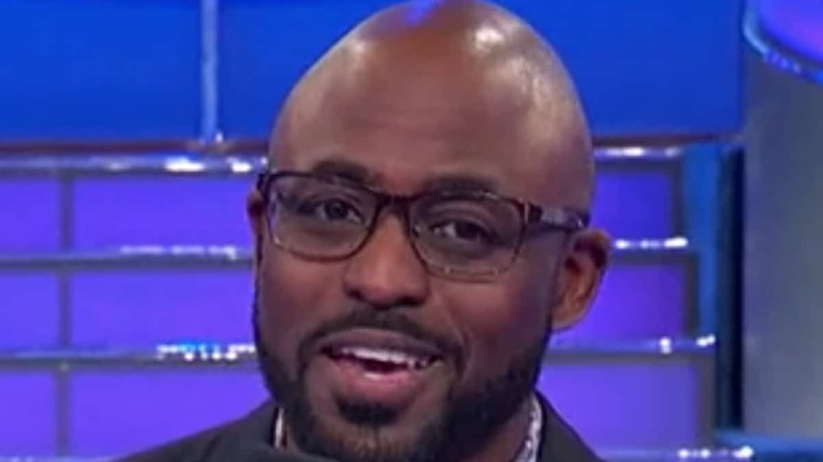 wayne brady face shot from lets make a deal 2024 on cbs