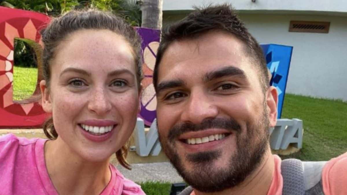 MAFS alums Miguel Santiago and Lindy Elloway Instagram selfie