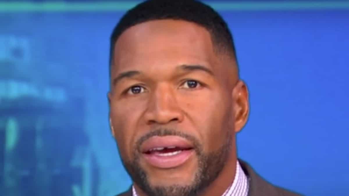 michael strahan face shot from good morning america